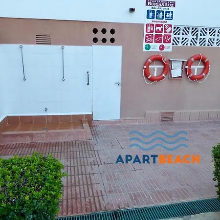 Apartbeach Buigas Llum Center * Salou