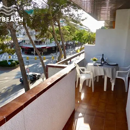 Apartbeach Buigas Llum Center * Salou